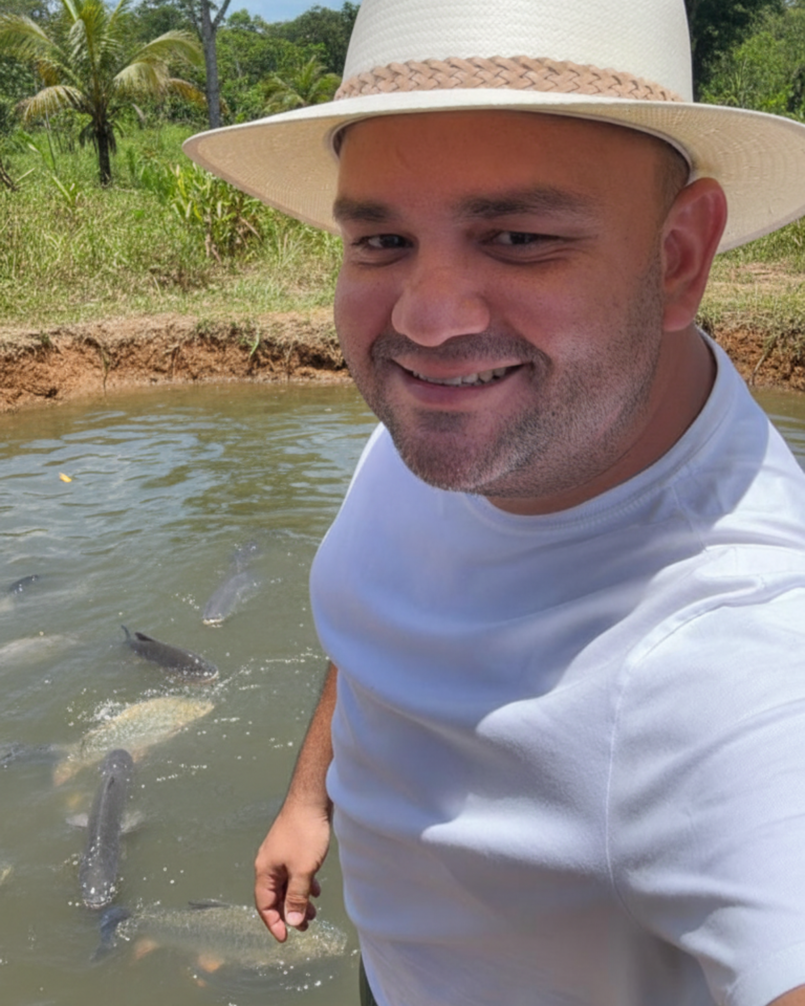 Vanderley Júnior se destaca no setor primário e recebe o prêmio “Destaque do Ano” no evento Status Manaus 2025